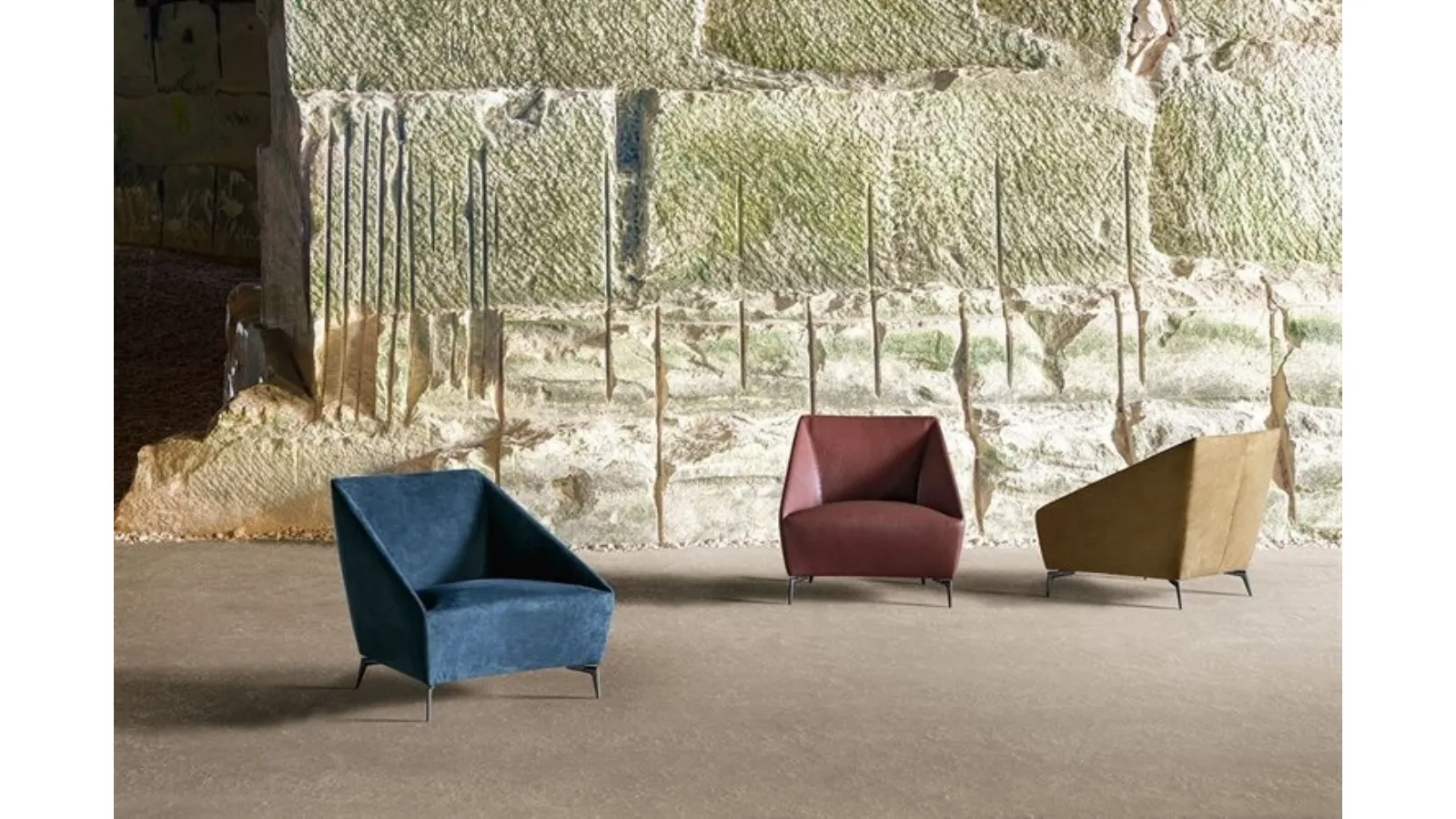 Fabric or leather armchair with metal legs Zoe by Alivar