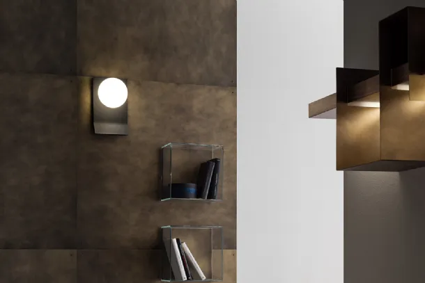 Rechargeable LED wall lamp Brand in metal by Ronda Design
