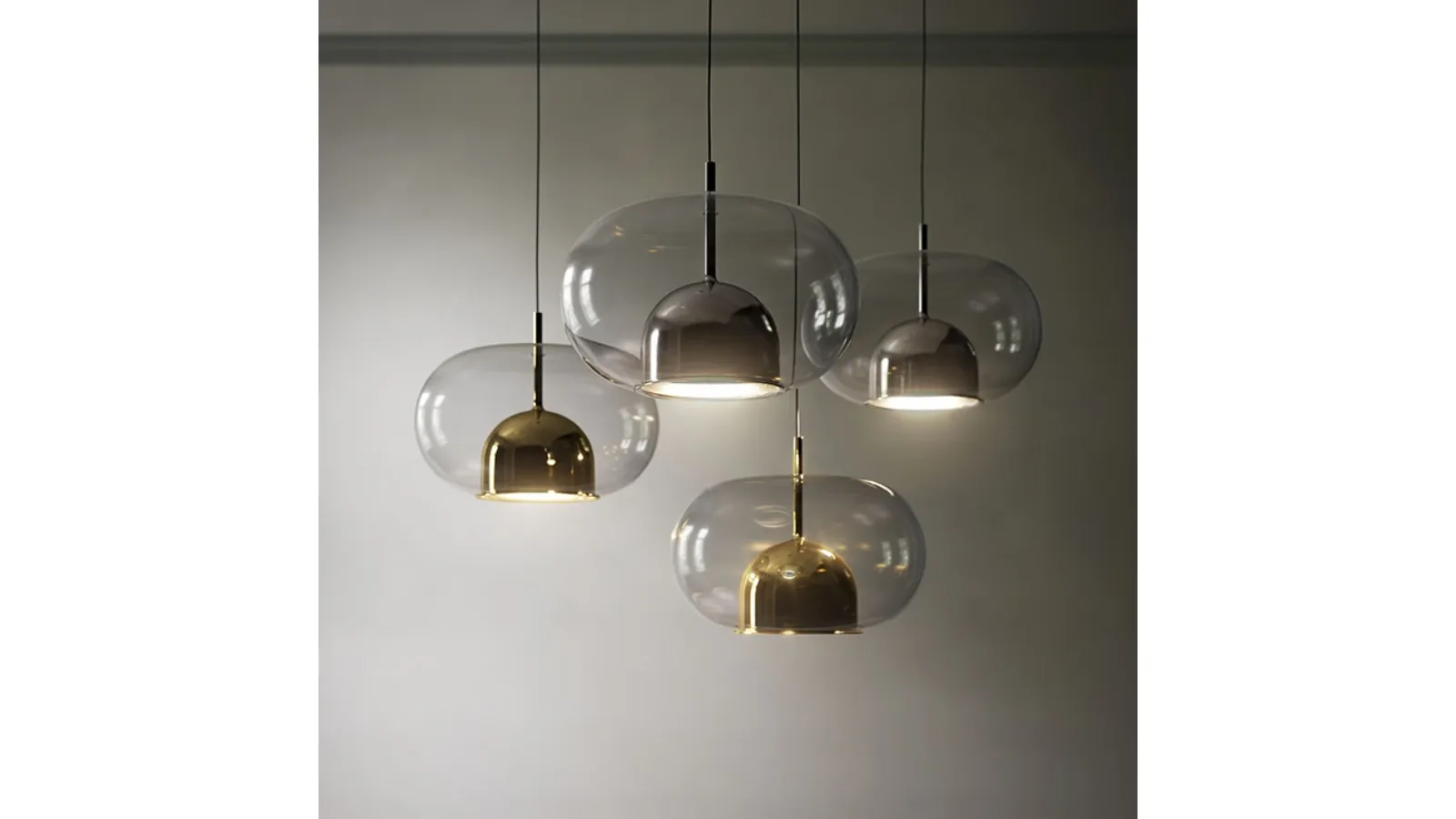 Pendant lamp with transparent borosilicate glass shade and inner calotte in painted borosilicate glass Coimbra by Cattelan Italia