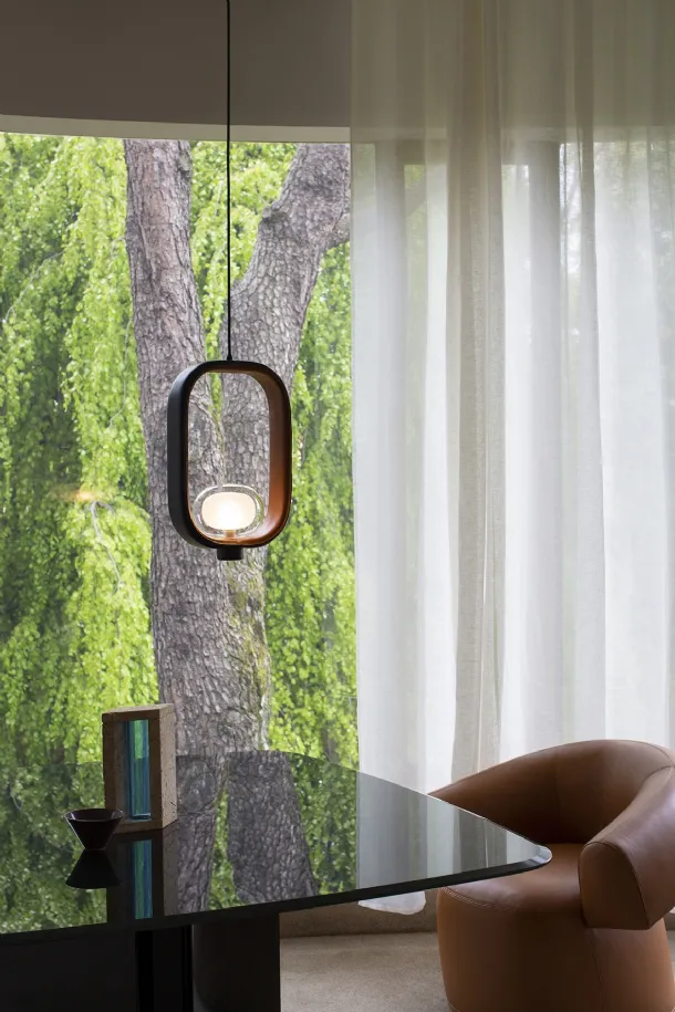 Leather-covered pendant lamp by Filipa de Tooy