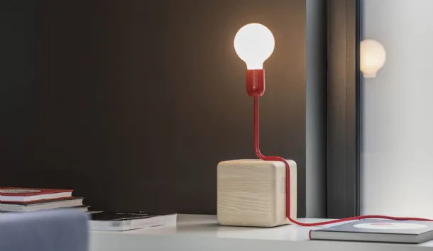 Filo Rosso Table Lamp in Ash and Metal by Natevo