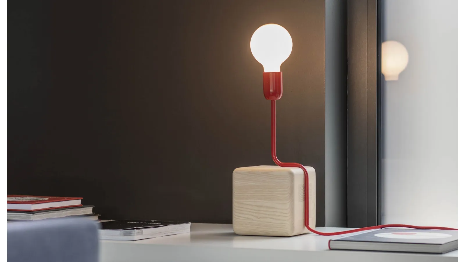 Filo Rosso Table Lamp in Ash and Metal by Natevo