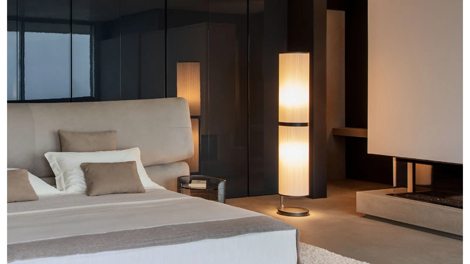 Grace floor lamp by Natevo