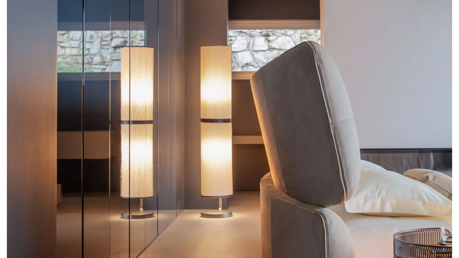 Grace floor lamp by Natevo
