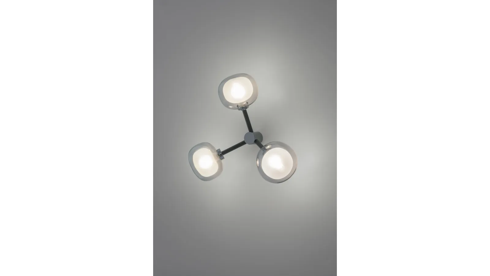 Nabila wall lamp by Tooy