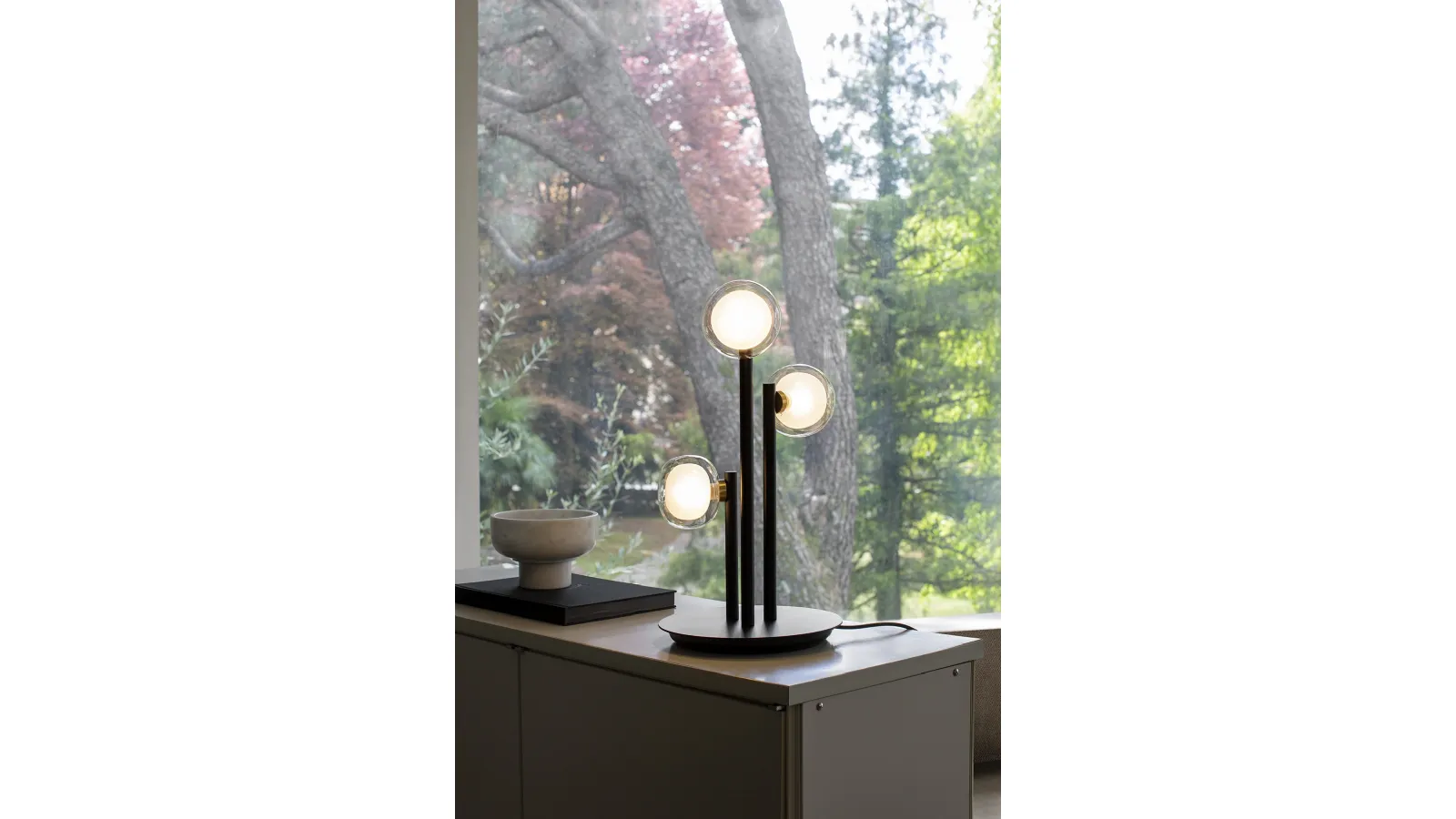 Nabila table lamp by Tooy