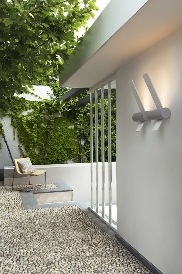 Tooy Outdoor Ribbon Lamp