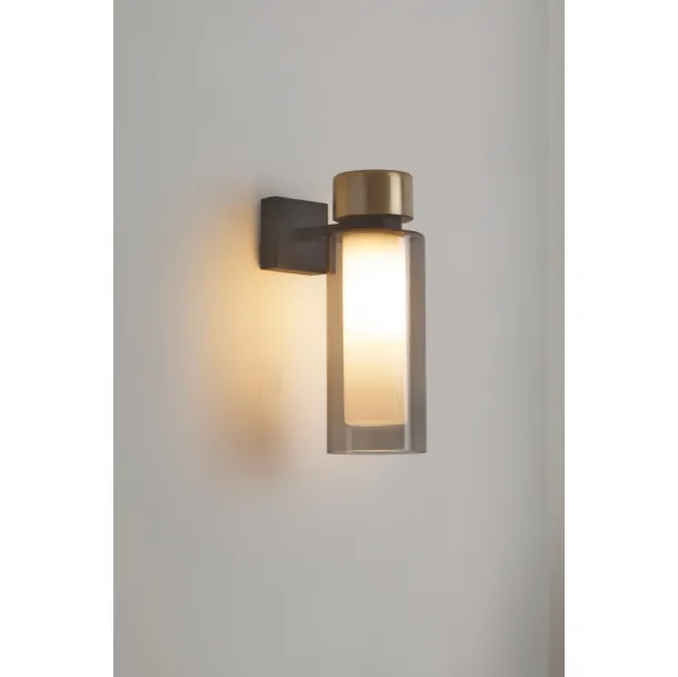 Osman wall lamp by Tooy