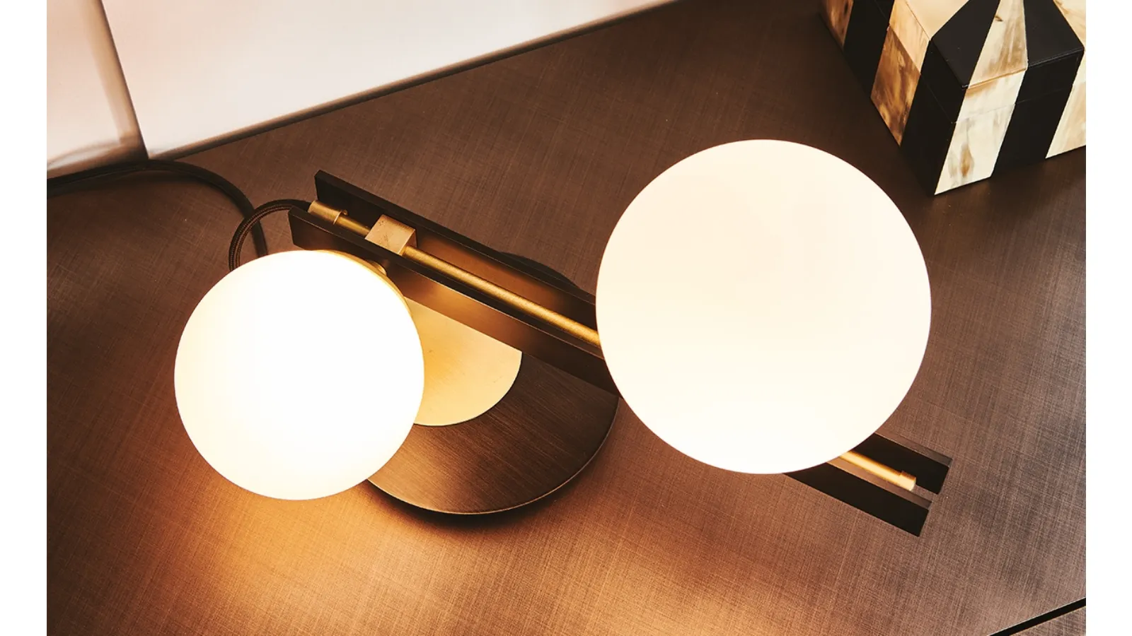 Planeta glass and metal table lamp by Cattelan Italia