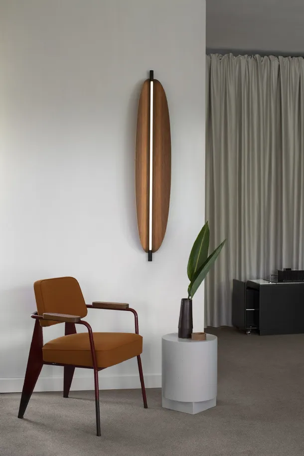 Thula wall lamp by Tooy