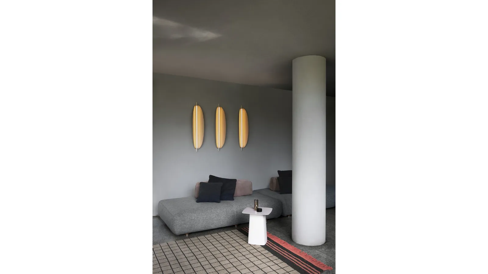 Thula wall lamp by Tooy