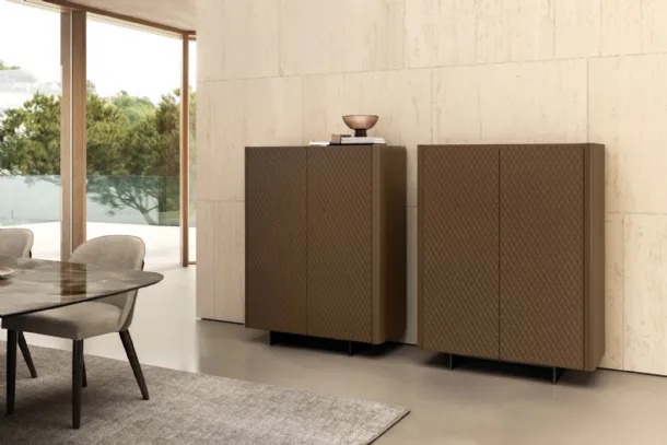 Vertical Madia upholstered in Alma Diamond leather by Eforma