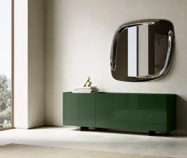 Madia Alma in glossy lacquer by Eforma