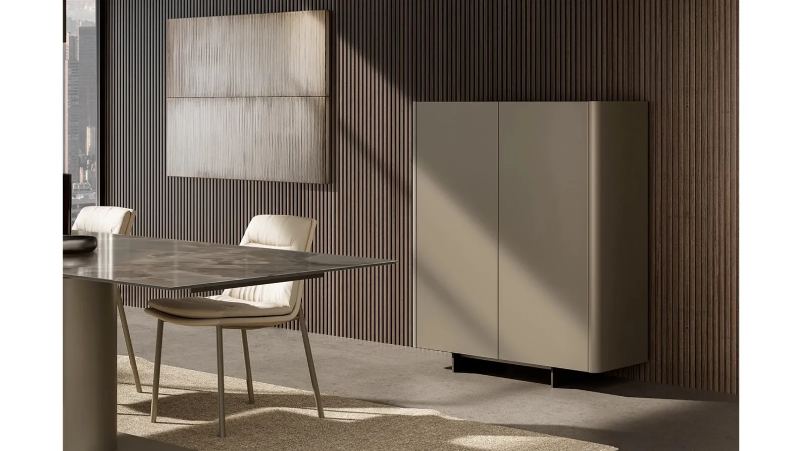 Vertical Madia Alma in Eforma lacquered