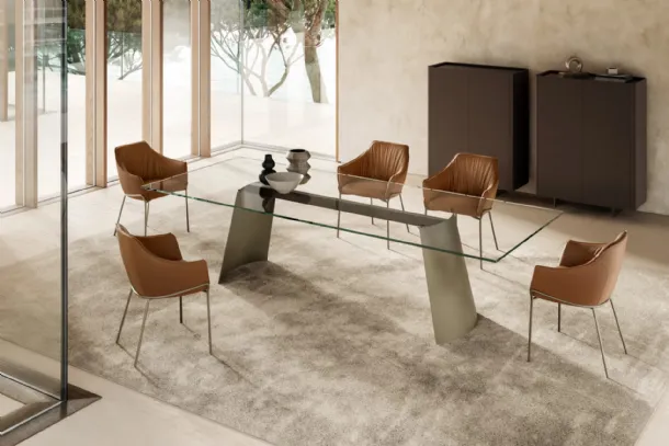 Vertical madia covered in Alma leather by Eforma