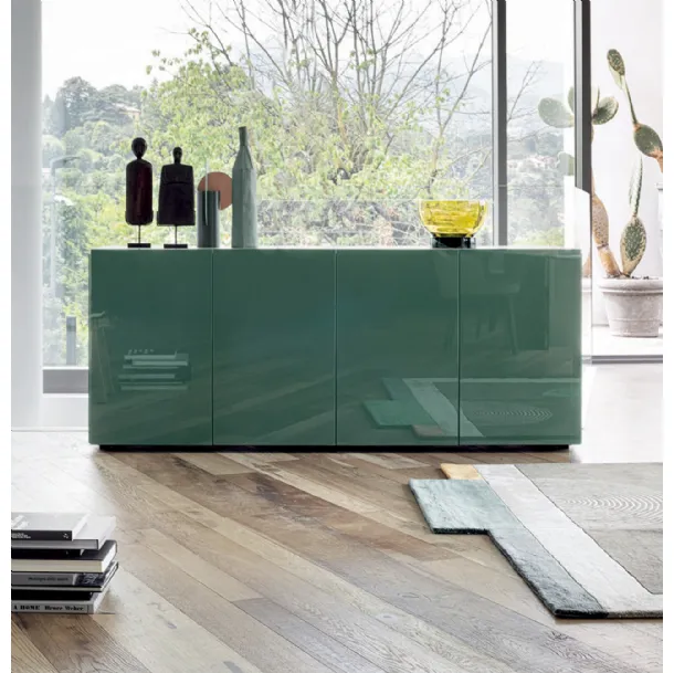 Madia Florens glossy lacquered by Lema