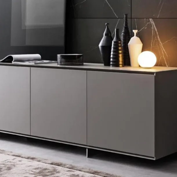 Giuly Madia in lacquered wood by Giellesse