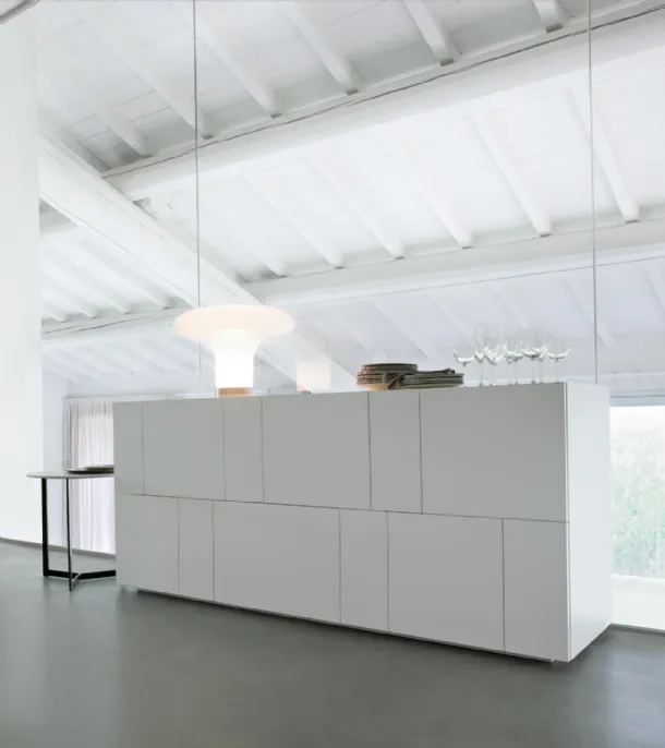 Lema Ortelia matte lacquered sideboard
