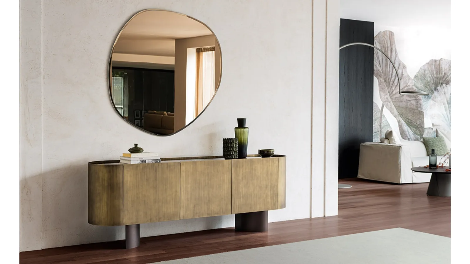 Madia Savoy in wood with metal-classe Savoy in wood with metal-clad doors by Cattelan Italia