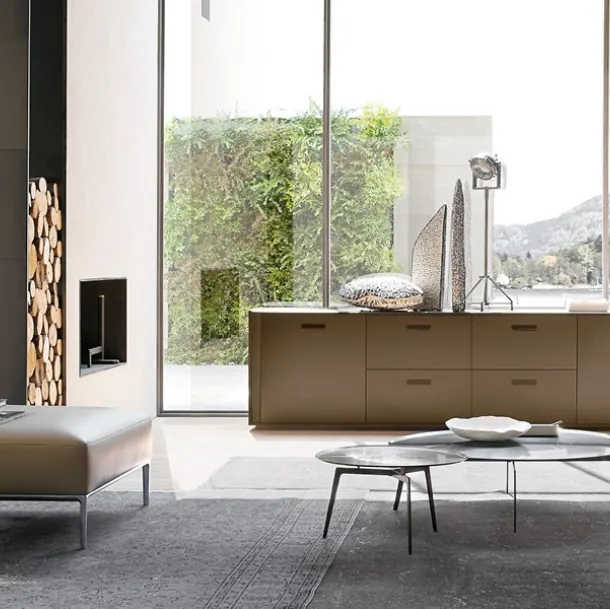 Madia Tratto in matte lacquered finish by Alivar