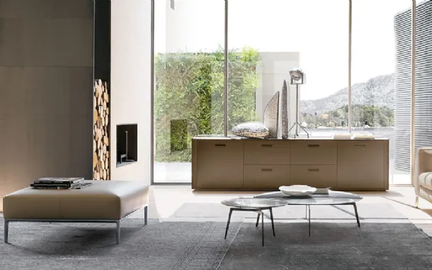 Madia Tratto in matte lacquered finish by Alivar