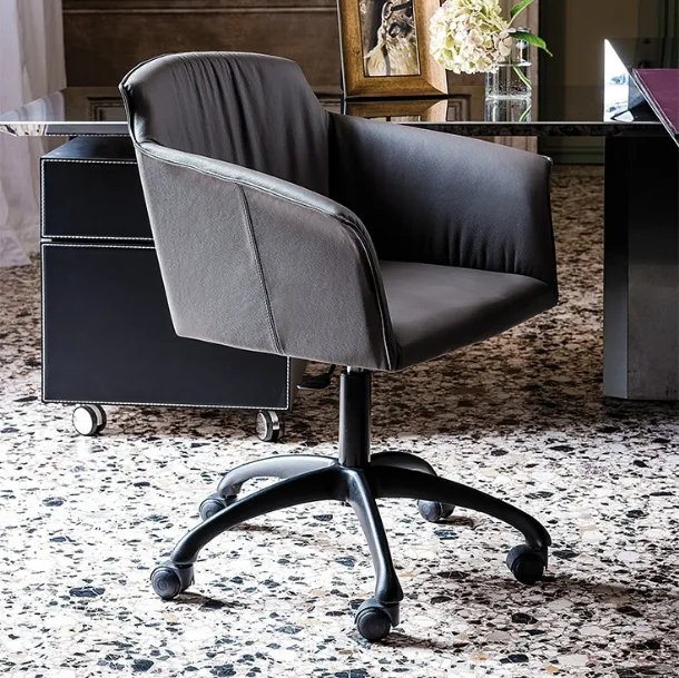 Tyler Wheels swivel operational chair by Cattelan Italia