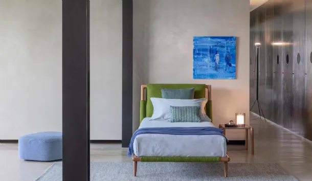 Single bed in fabric and wood Gaudì by Flou