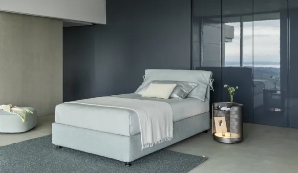 Single bed in Nathalie fabric by Flou
