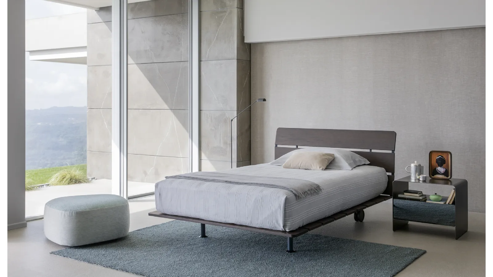 Single wooden bed Tadao by Flou