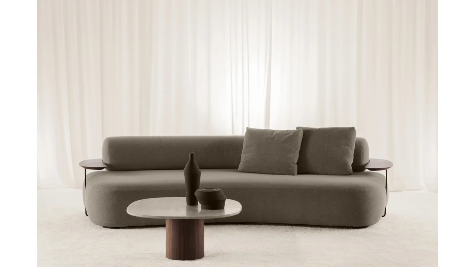 Adele linear sofa by Vibieffe