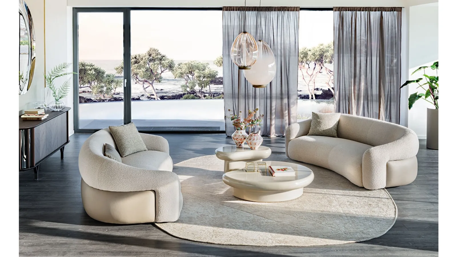 Baldwin linear sofa by Cattelan Italia