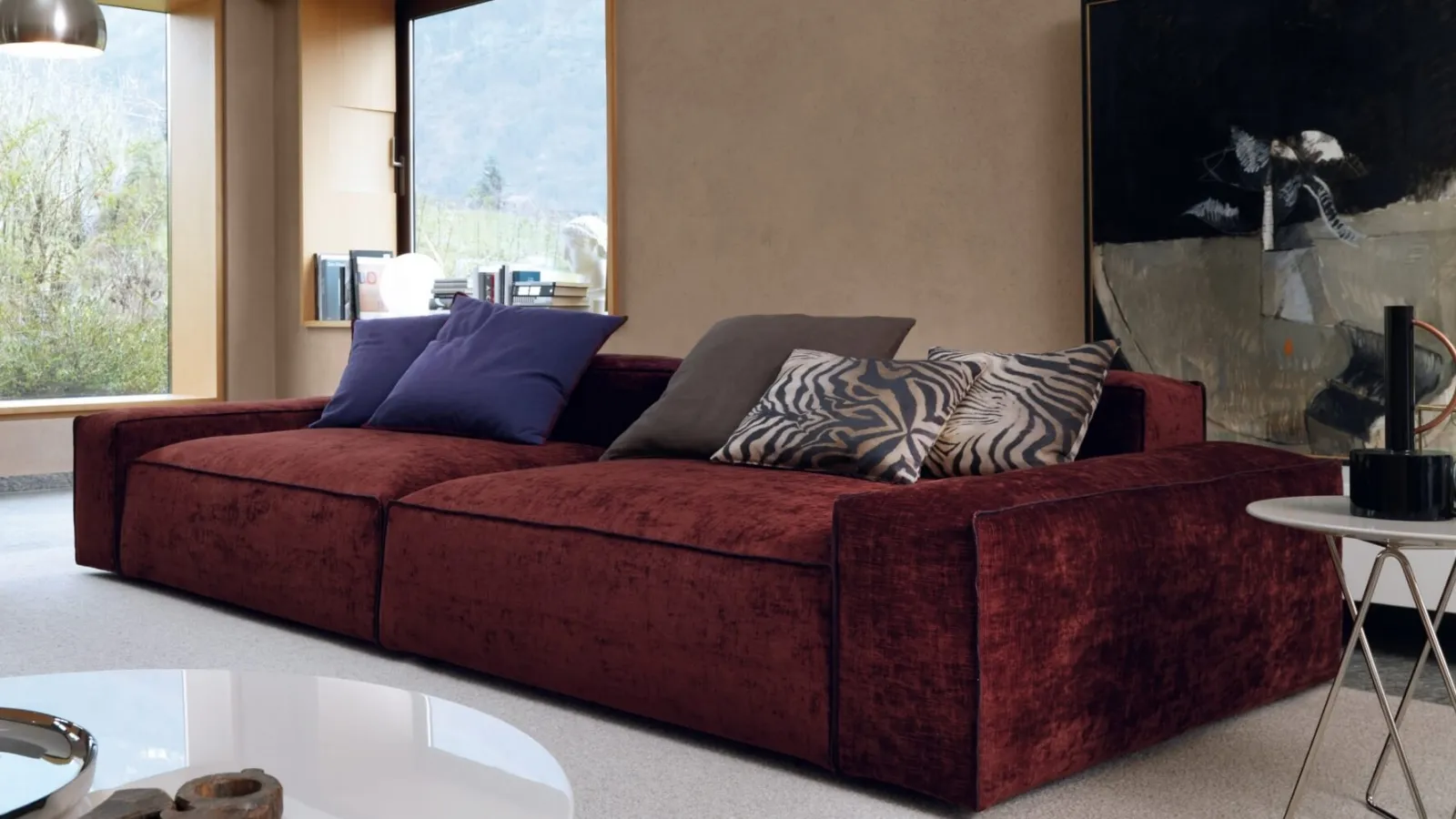 Boog velvet linear sofa by Desirèe
