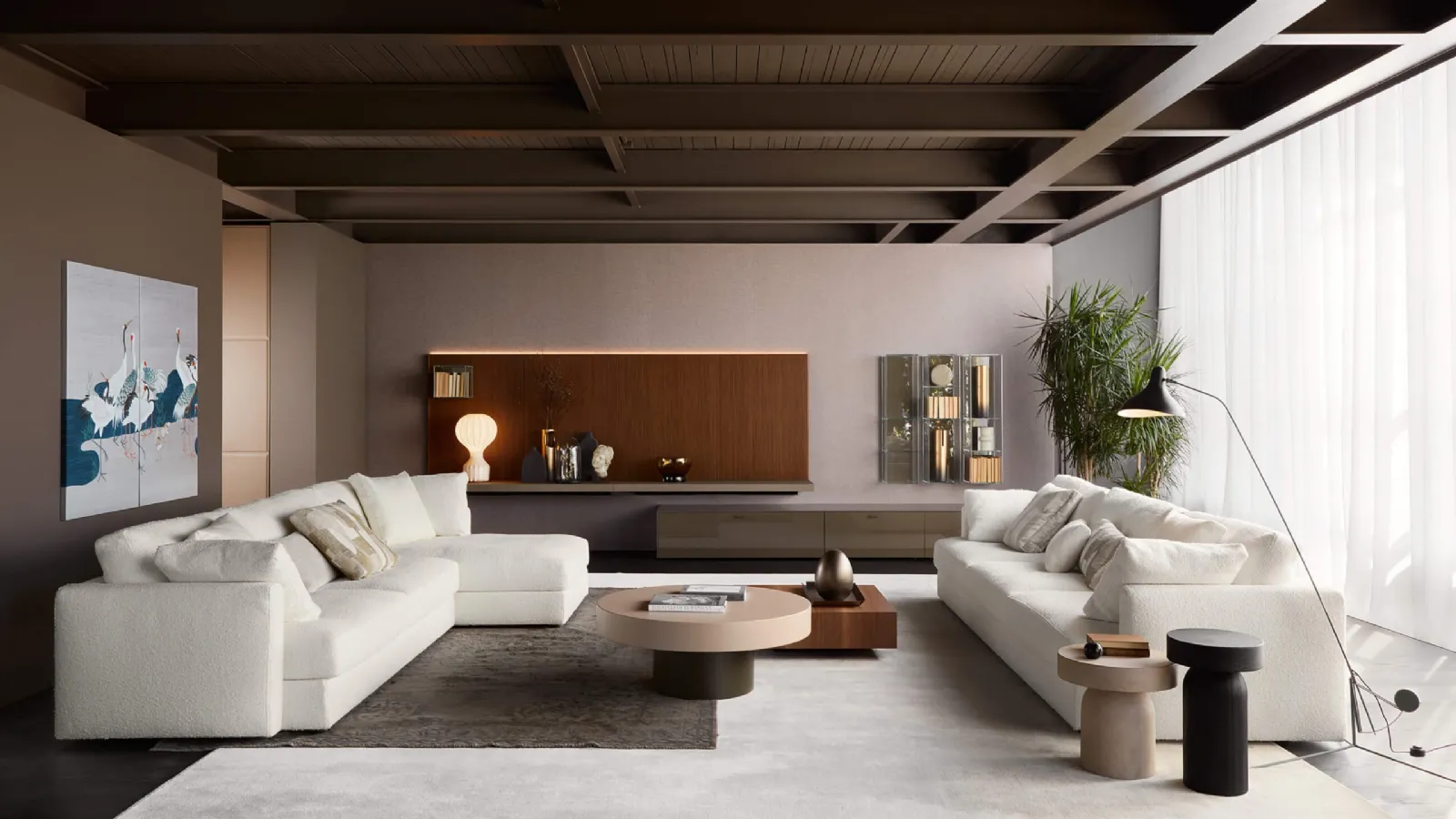 Glee linear sofa by Lema