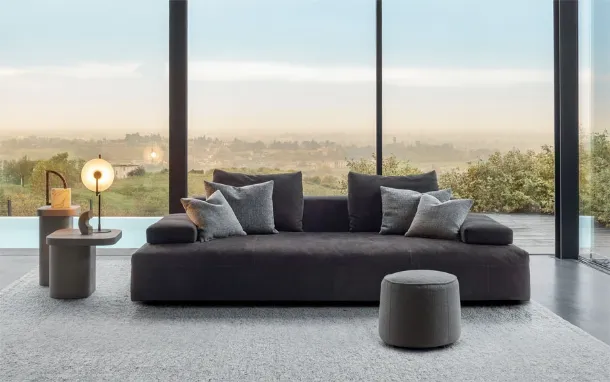 Glow-In linear sofa by Desirèe