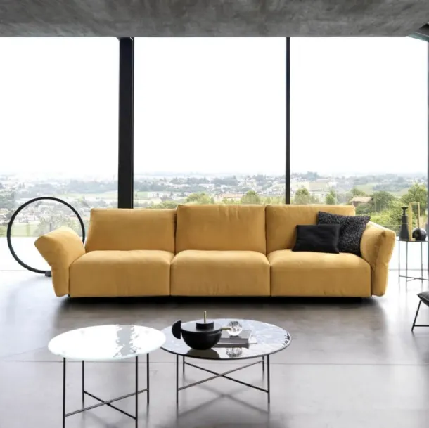 Hab linear sofa by Desirèe