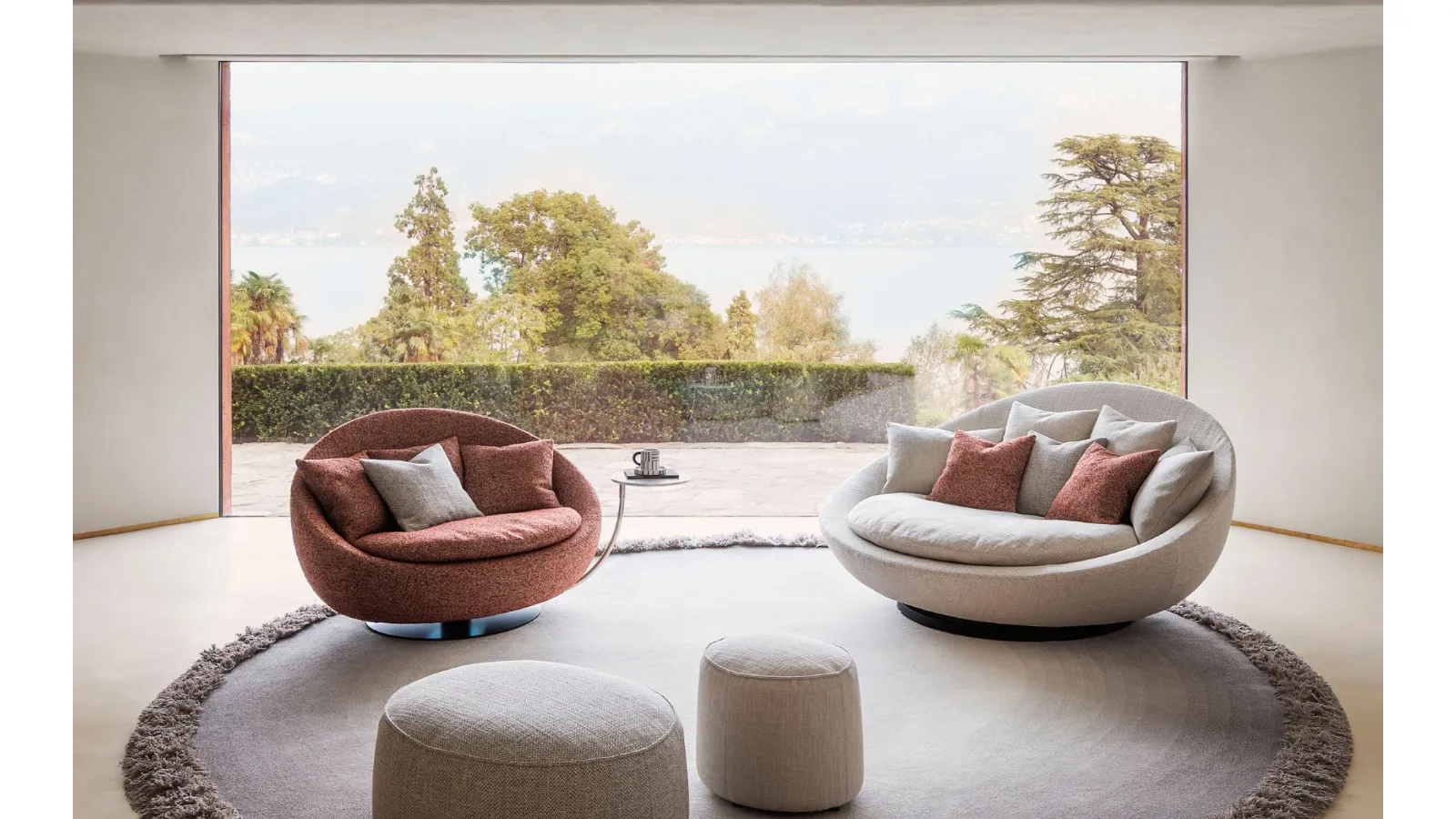 Lacoon Island velvet linear sofa by Desirèe