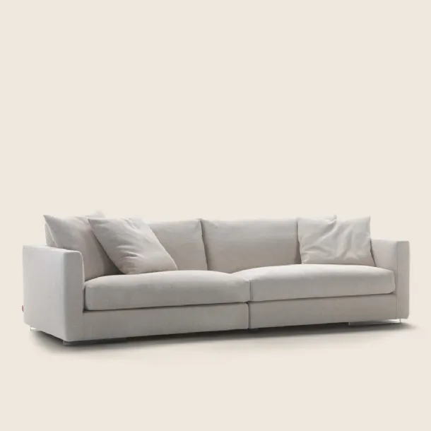 Magnum linear sofa by Flexform