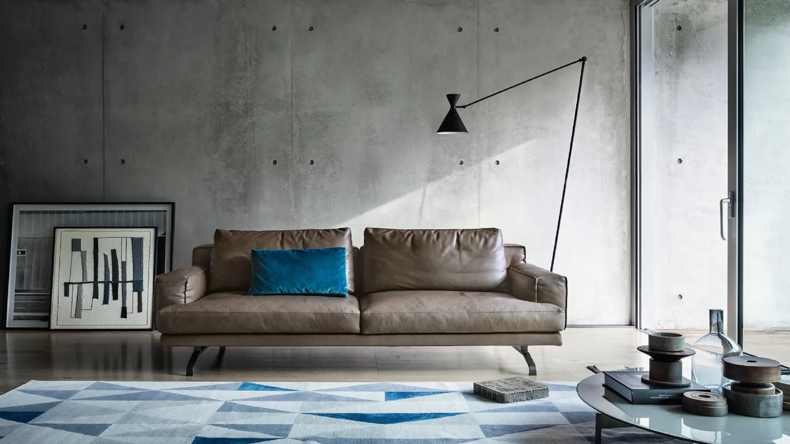 Linear leather sofa with metal structure Mustique by Lema