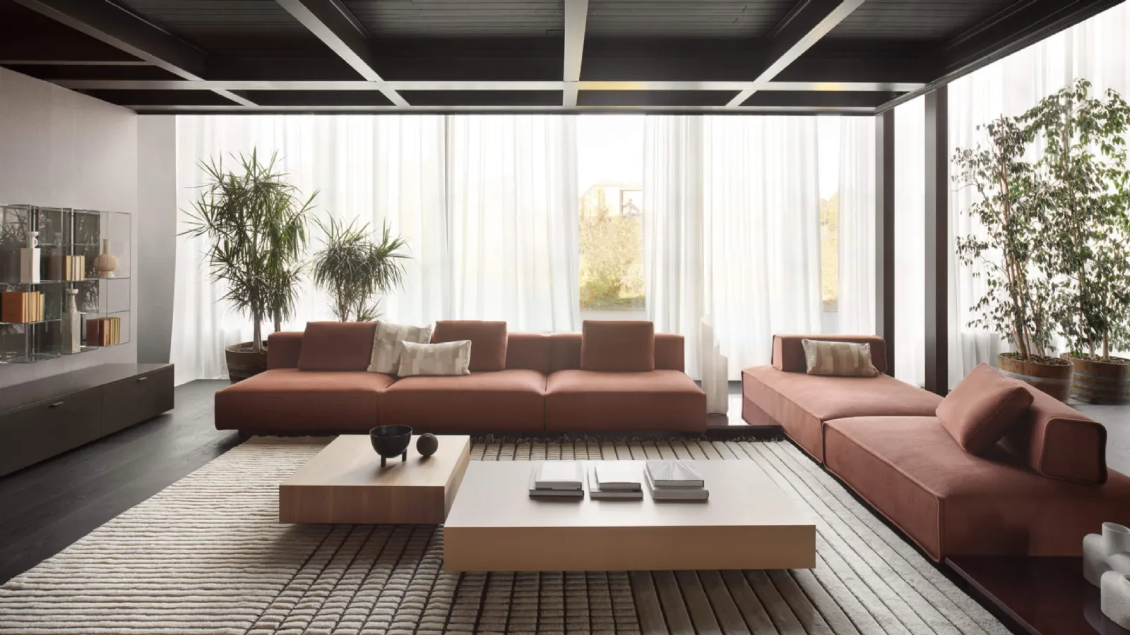 Modular linear sofa Niveaux by Lema