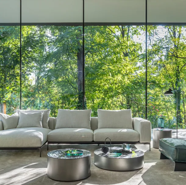 Savoye sofa with chaise lounge by Desirèe