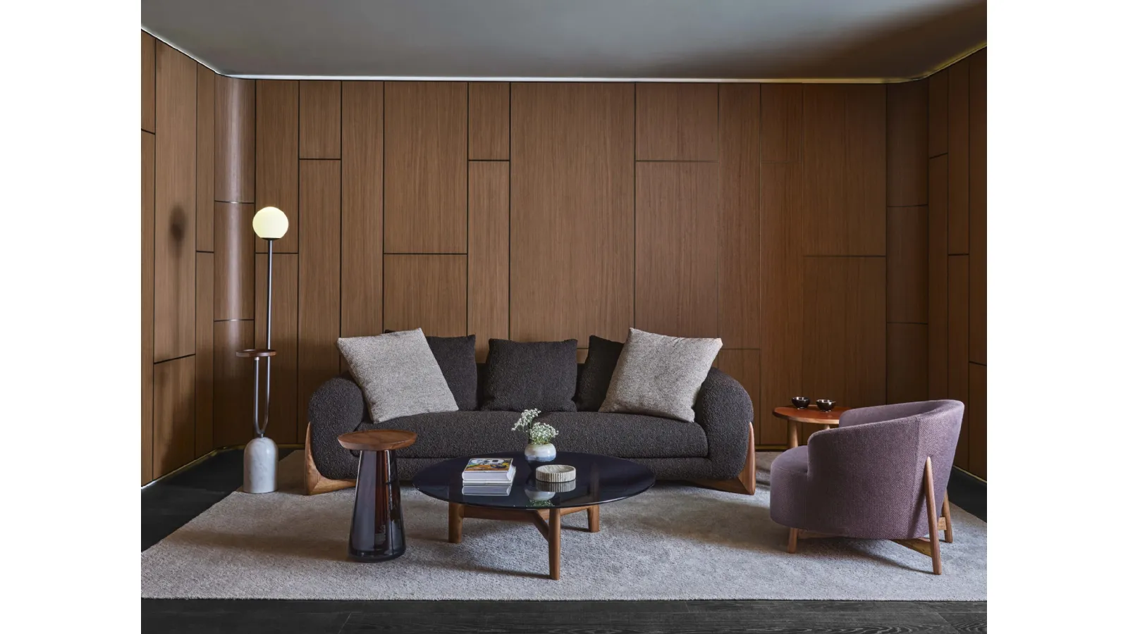 Softbay linear sofa by Porada