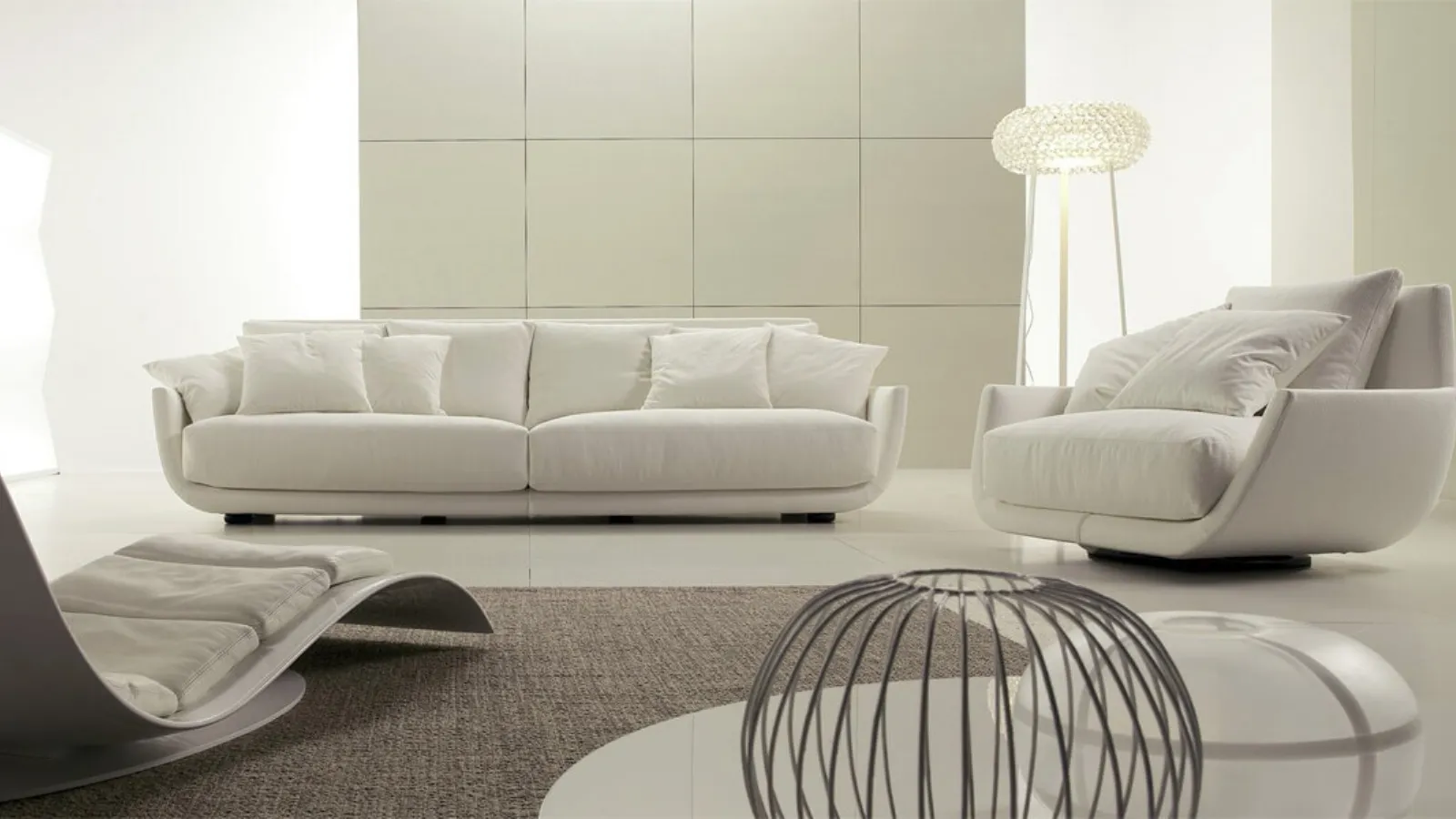 Linear sofa in Tuliss fabric by Desirèe