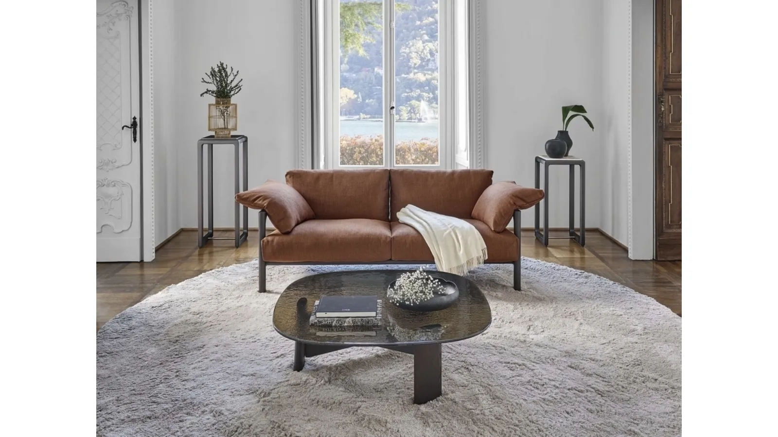 Vera linear sofa by Porada