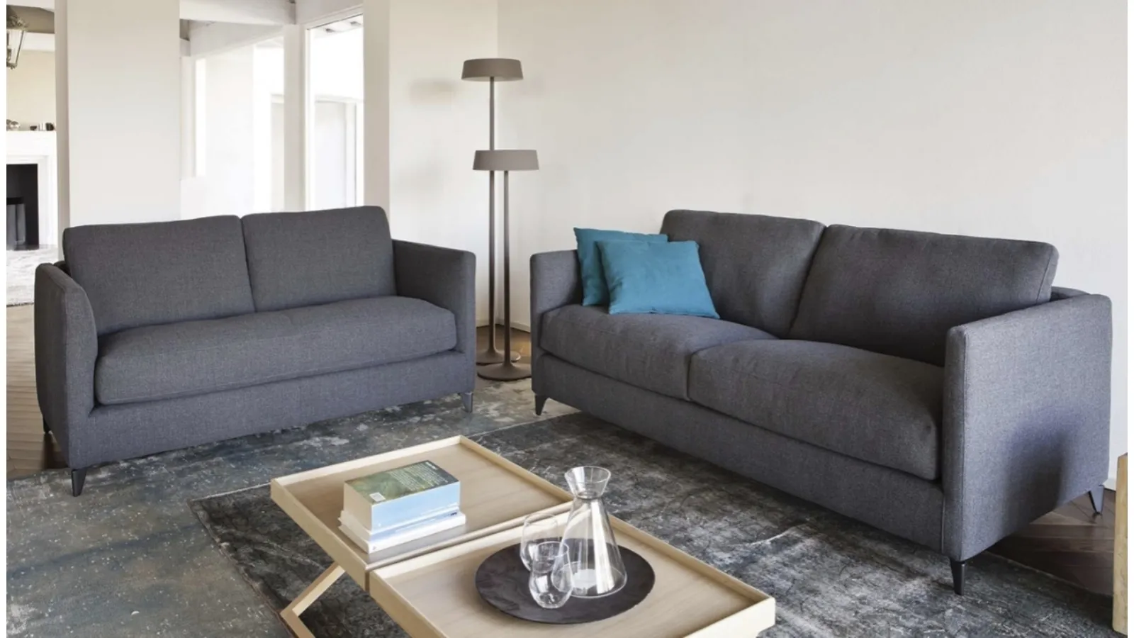 Zone Slim linear sofa by Vibieffe