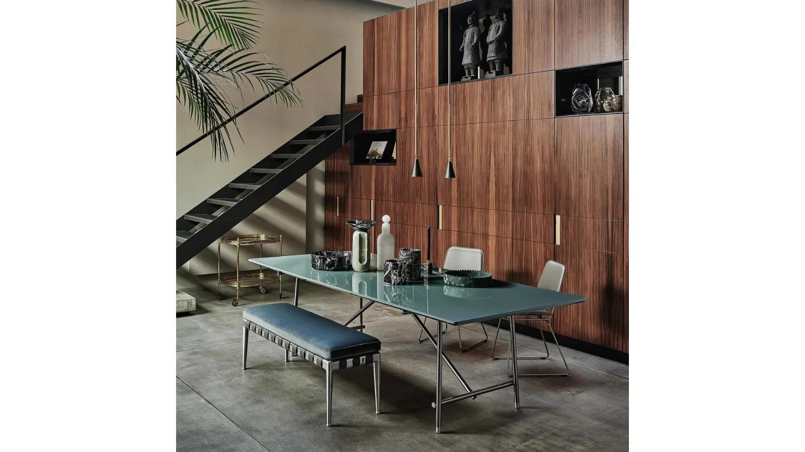 Any Day Table in glossy lacquer and metal by Flexform