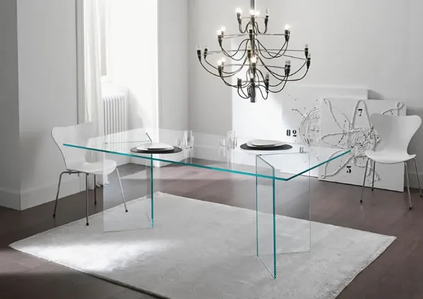 Glass table with a structure composed of two symmetrical Bacco supports by Tonelli