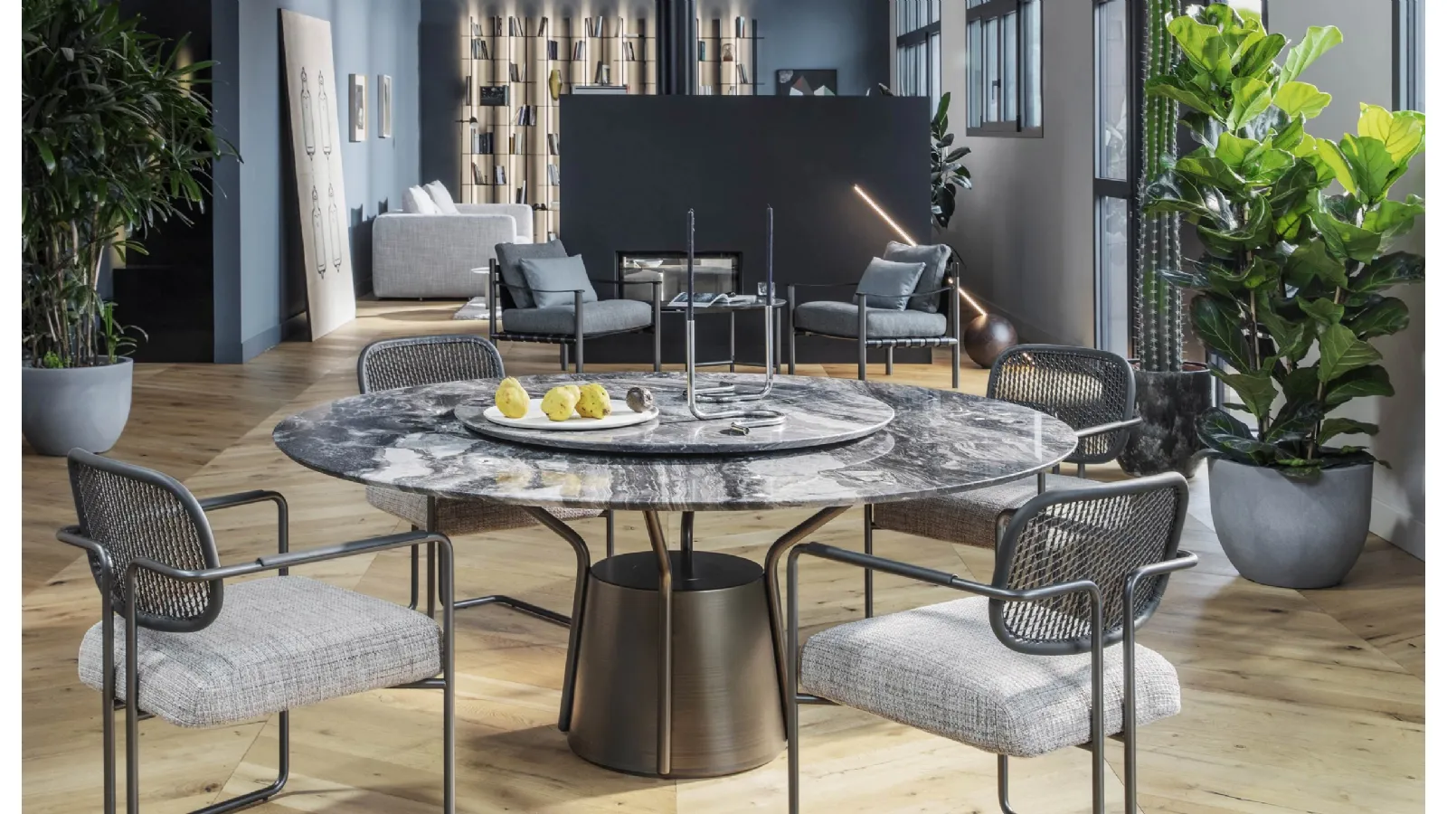 Table with Balloon marble top by Natevo