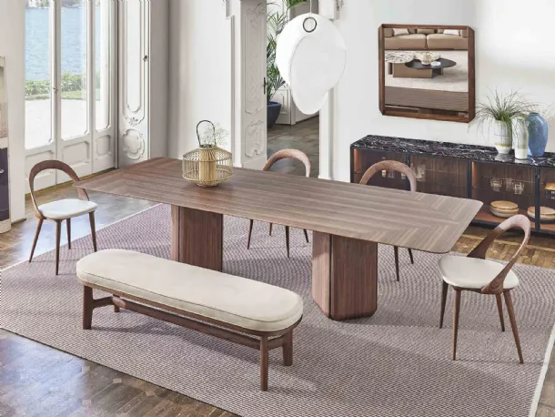 Bay table in Porada canaletto walnut