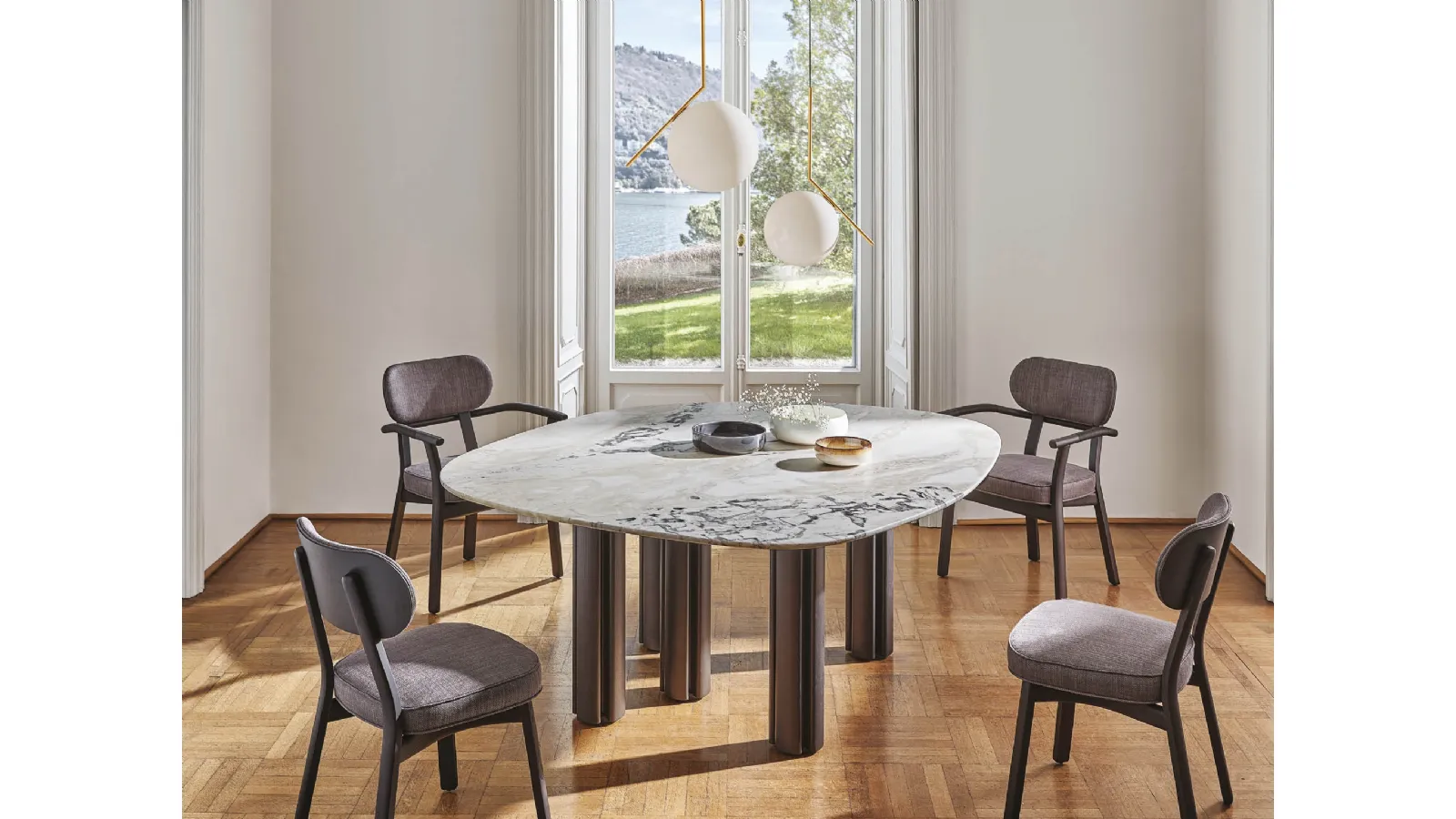 Table with marble top and solid wood Berry legs by Porada