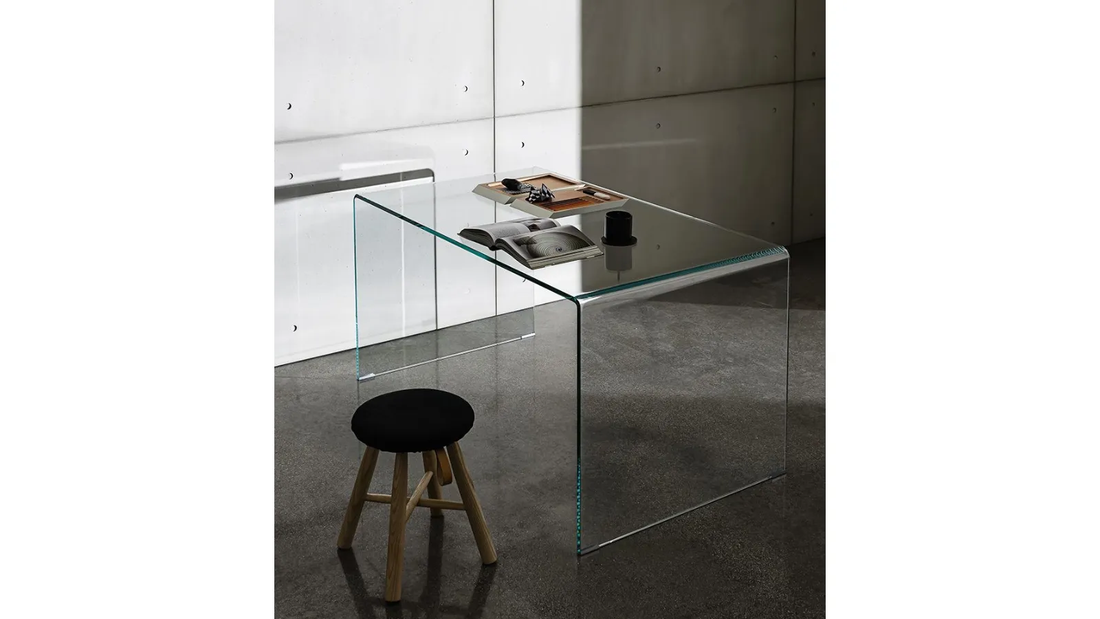 Bridge Table by Sovet in transparent curved glass